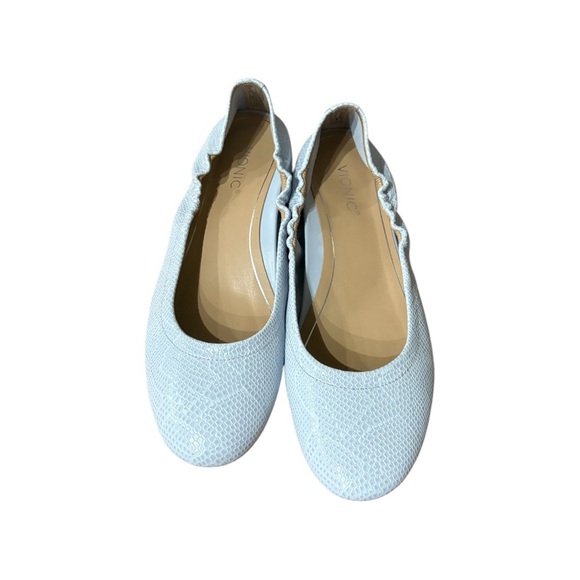 Vionic Alexa Flats - Picture 2 of 5